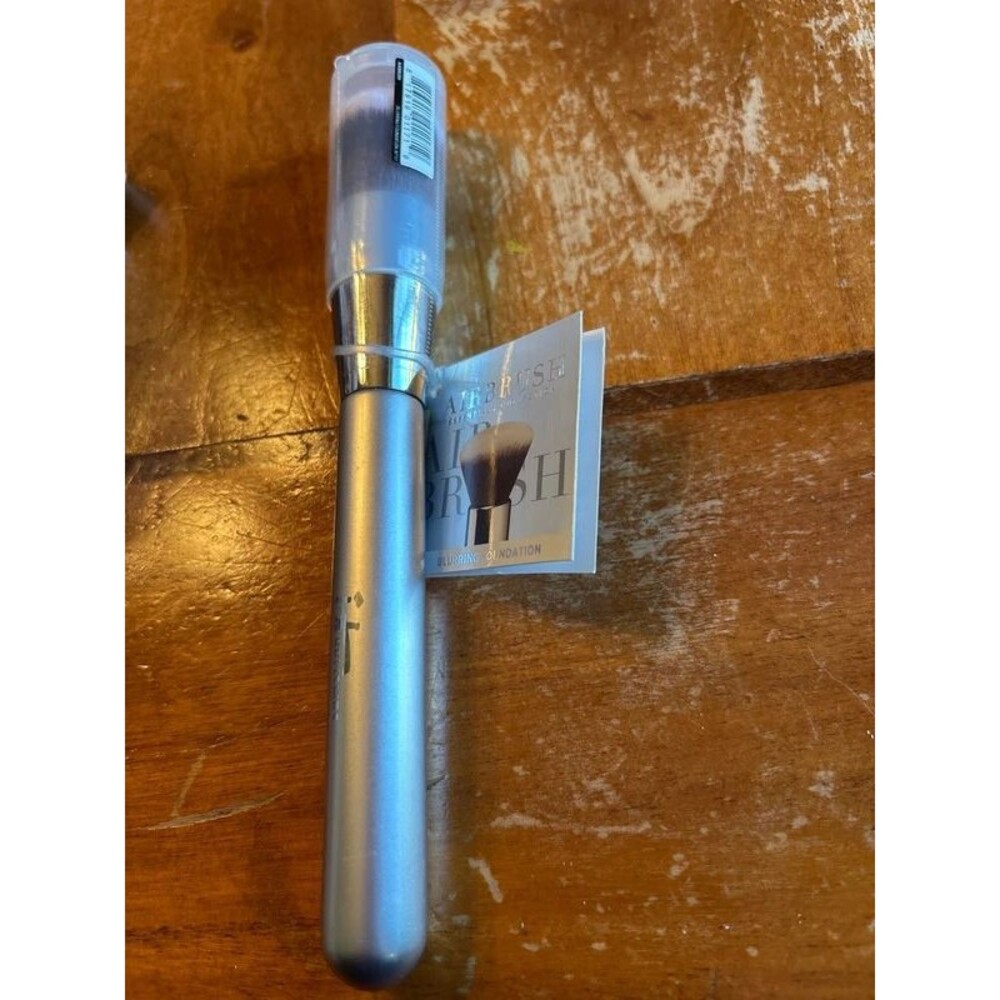 Ulta IT brush Airbrush Complexion Perfection Brush #115